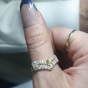 V wing ring 14k gold